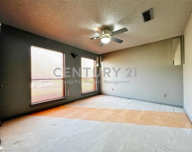 812 Newport Road - Photo Thumbnail 21