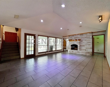 812 Newport Road - Photo Thumbnail 1