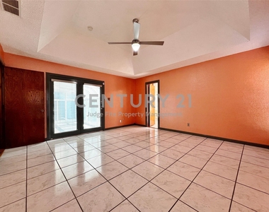 812 Newport Road - Photo Thumbnail 12