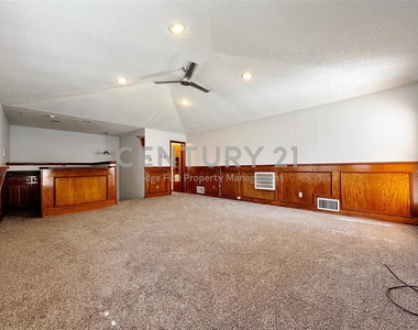 812 Newport Road - Photo Thumbnail 24