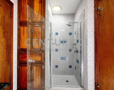 812 Newport Road - Photo Thumbnail 15
