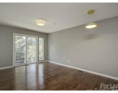 3919 Picasso Court - Photo Thumbnail 6