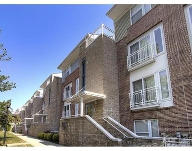 3919 Picasso Court - Photo Thumbnail 2
