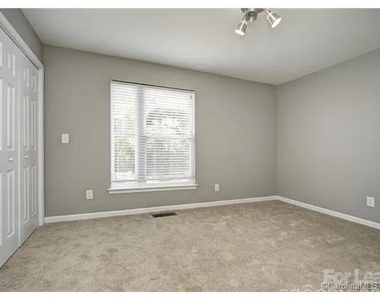 3919 Picasso Court - Photo Thumbnail 7