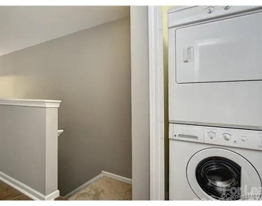 3919 Picasso Court - Photo Thumbnail 9
