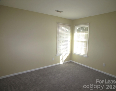 6532 Outer Bridge Lane - Photo Thumbnail 16