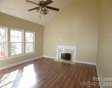 6532 Outer Bridge Lane - Photo Thumbnail 10