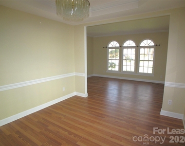 6532 Outer Bridge Lane - Photo Thumbnail 7