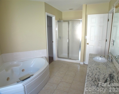 6532 Outer Bridge Lane - Photo Thumbnail 19