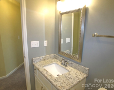 6532 Outer Bridge Lane - Photo Thumbnail 13