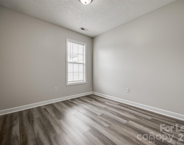 1316 Dan Drive - Photo Thumbnail 13