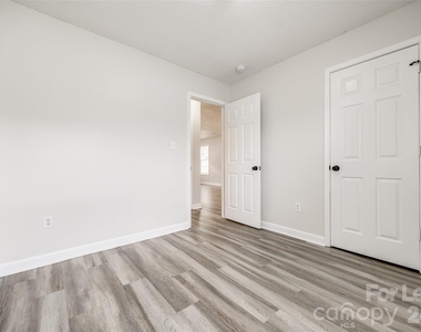 1316 Dan Drive - Photo Thumbnail 14