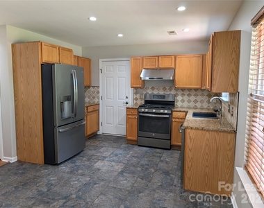 9935 Redbud Tree Court - Photo Thumbnail 2