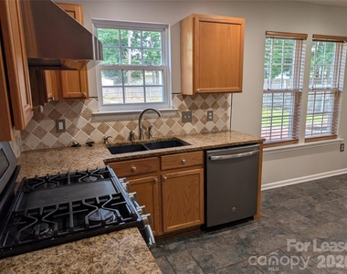 9935 Redbud Tree Court - Photo Thumbnail 5