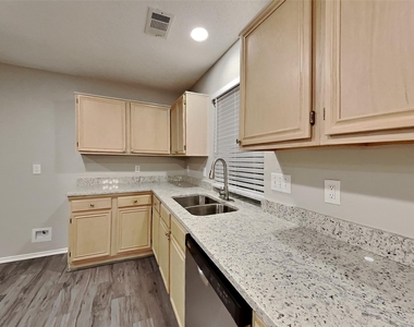 4405 Baccarat Drive - Photo Thumbnail 4