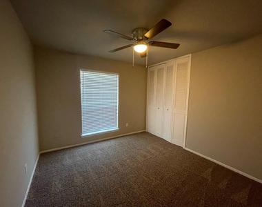 1517 Vanderbilt Drive - Photo Thumbnail 8