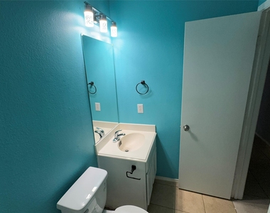 4470 Falls Drive - Photo Thumbnail 11
