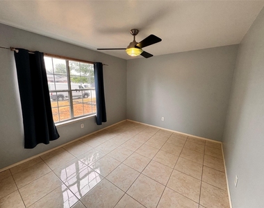 4470 Falls Drive - Photo Thumbnail 8