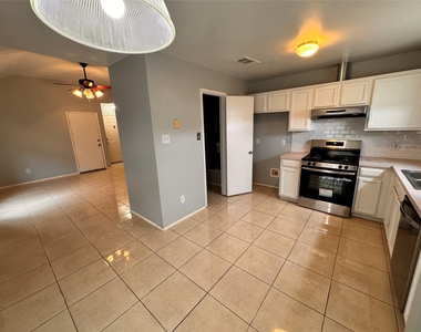 4470 Falls Drive - Photo Thumbnail 7