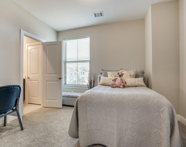 1074 Manacor Lane - Photo Thumbnail 6