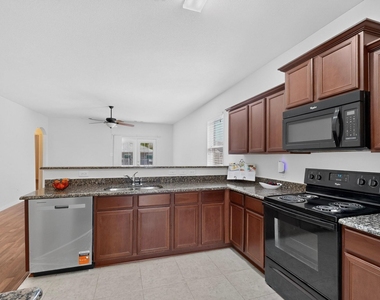 215 Magnolia Drive - Photo Thumbnail 11