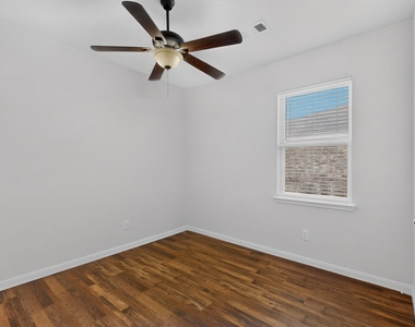 215 Magnolia Drive - Photo Thumbnail 27