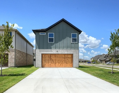 2633 Tanager Street - Photo Thumbnail 24