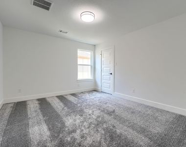 2633 Tanager Street - Photo Thumbnail 22