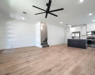 2633 Tanager Street - Photo Thumbnail 4