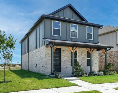 2633 Tanager Street - Photo Thumbnail 1