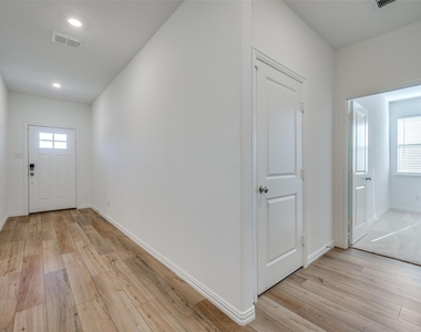4016 Kaufman Court - Photo Thumbnail 1