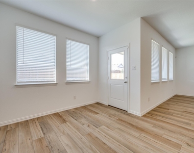 4016 Kaufman Court - Photo Thumbnail 16