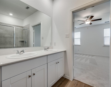 4016 Kaufman Court - Photo Thumbnail 10
