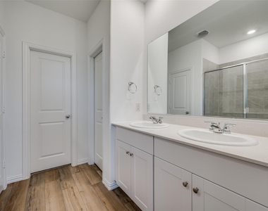 4016 Kaufman Court - Photo Thumbnail 11