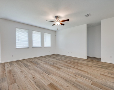 4016 Kaufman Court - Photo Thumbnail 15