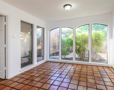 6025 Daven Oaks Drive - Photo Thumbnail 4