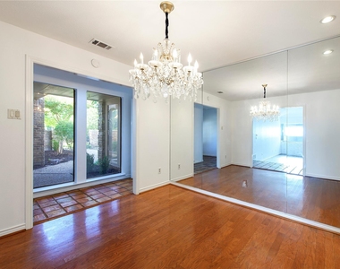 6025 Daven Oaks Drive - Photo Thumbnail 5