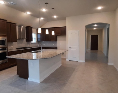 11516 Meadow Gale Ct - Photo Thumbnail 3