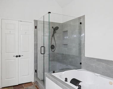 4816 Rockcreek Lane - Photo Thumbnail 21