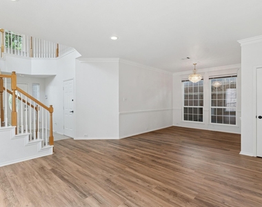 4816 Rockcreek Lane - Photo Thumbnail 6