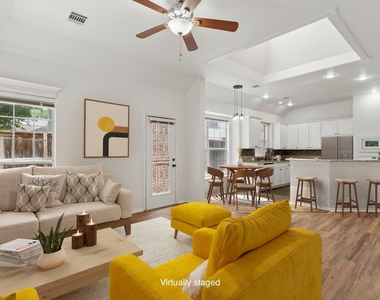 4816 Rockcreek Lane - Photo Thumbnail 14