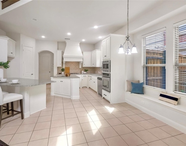 8730 Isaac Street - Photo Thumbnail 3