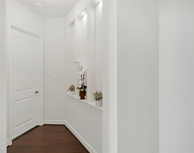 8730 Isaac Street - Photo Thumbnail 28