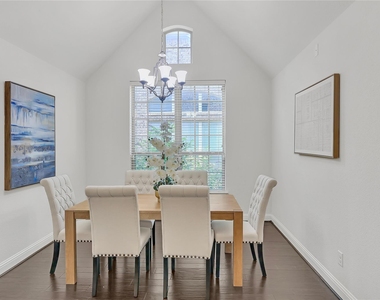 8730 Isaac Street - Photo Thumbnail 5