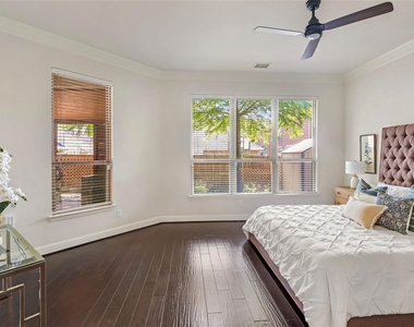 8730 Isaac Street - Photo Thumbnail 12