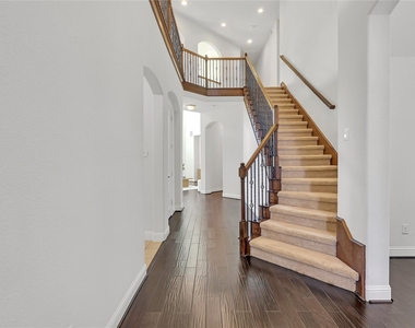 8730 Isaac Street - Photo Thumbnail 8