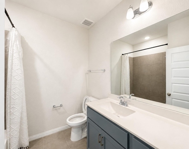 2808 Garrison Drive - Photo Thumbnail 16