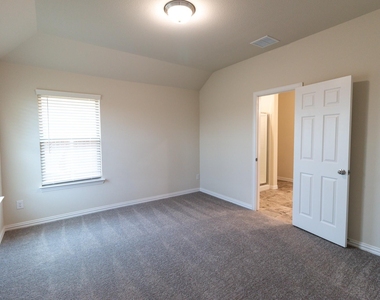 572 Ruthye Lane - Photo Thumbnail 20