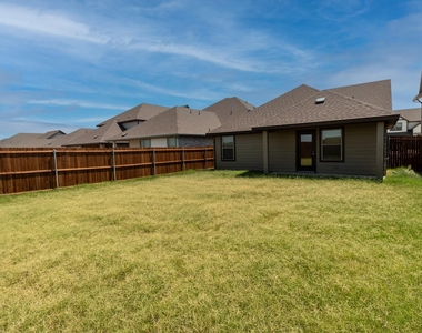 572 Ruthye Lane - Photo Thumbnail 30