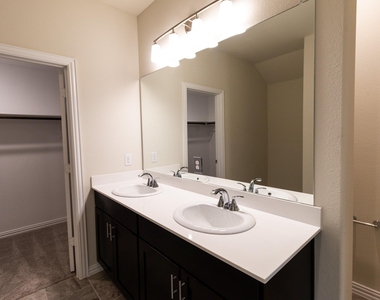 572 Ruthye Lane - Photo Thumbnail 22